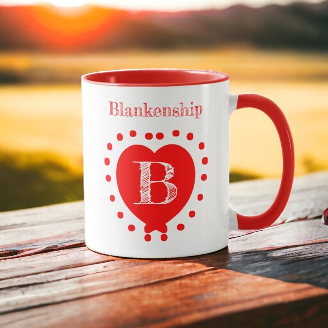 Anpassat namn Inledande polka-rött hjärta Mugg (Indoors or outdoors enjoy your favorite beverage in this two sided custom designed ceramic mug. )
