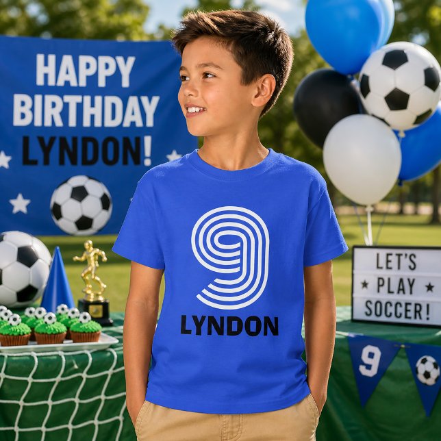 Anpassat Namn och Ålder Sportig Födelsedag T Shirt (Custom Name and Age Sporty Birthday T-Shirt)
