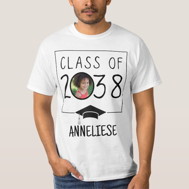 Anpassat namn och fotoklass för 2038 års keepie t shirt (Framsida)