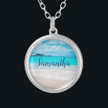Anpassat namn på Hawaii Blue Sea sandstrand Silverpläterat Halsband<br><div class="desc">Påminn dig om den färska saltdoften från oceanen luft när du bäror det här fantastiska fotot med vibrerande färgad, personlig namn charm necklace. Detta halsband finns i små, medelstora och stora storlekar, såväl som i kvadratiska och cirkelformade former. Du kan beställa detta halsband i ditt val av sterling silver, silver...</div>