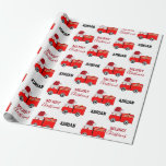 Anpassat namn på Lastbil för Jul Red Fire Presentpapper<br><div class="desc">En söt illustration av en rödbrasa lastbil som bar en julhatt och dekorerade i ljus. Den beundransvärda röda eldmotorn rusar iväg för att släcka en brand. Perfekt för vem som helst och vilken ålder som helst. Ett favoritakut fordon. Anpassa namn och gör det till ditt eget.</div>