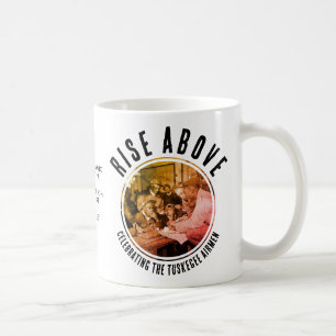 Anpassat namn STIG ÖVER WW2 Tuskegee Airmen Kaffemugg