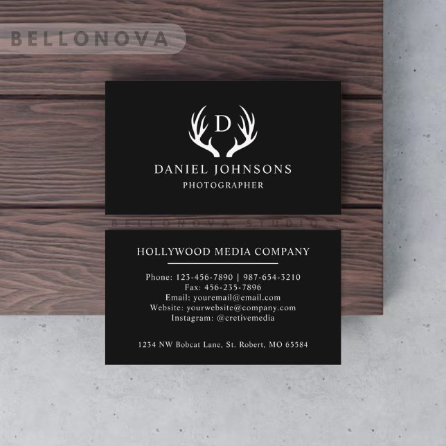 Anpassat namn Svartvit Hjort Antler Monogram Visitkort (Custom Name Black And White Deer Antler Monogram Business Card)