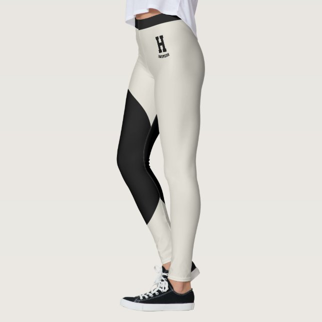 Anpassat namnmonogram Klassisk Havregrynsbrun Med  Leggings (Vänster)