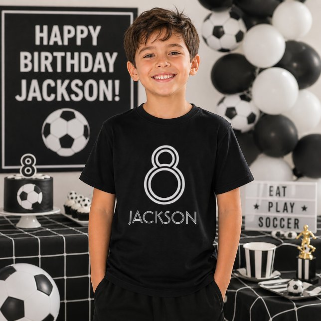 Anpassat Nummer och Namn Svart och Vitt Födelsedag T Shirt (Custom Number and Name Black and White Birthday T-Shirt)