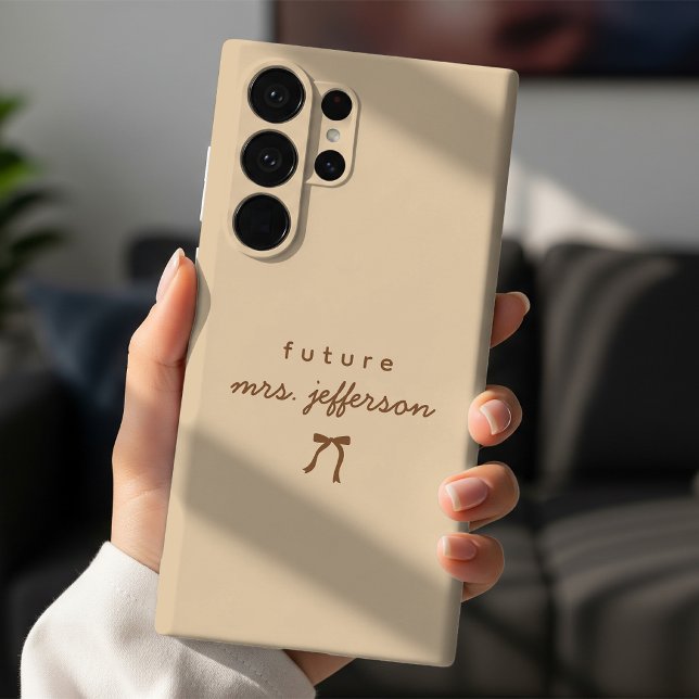 Anpassat skriptnamn Brudens Förlovningsmeddelande (Future Mrs Bride To Be Phone Case | Custom Script Name Fiancée Engagement Announcement Phone Case)