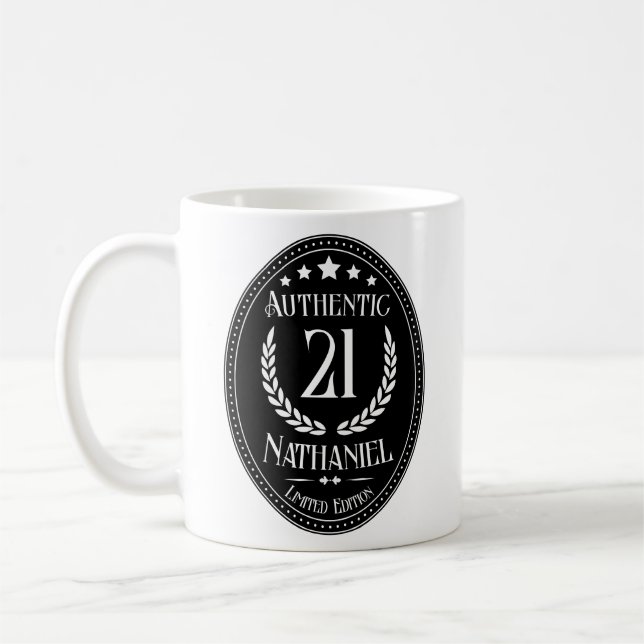 Anpassningsbar 21:a födelsedagen för honom/henne s kaffemugg (Vänster)