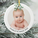 Anpassningsbar Baby Namn - fotopatjul - vattenfärg Julgransprydnad Keramik<br><div class="desc">Denna söta julprydnad dekoreras med vattenfärgsmistletoe. Anpassade enkelt med ditt baby-foto,  namn och år. Använda Verktyg i Design om du vill ändra texten storlekt,  stil eller färg. Eftersom vi skapar vår teckning kommer du inte att hitta just den här bilden från andra designers. Ursprunglig vattenfärg © Michele Davies.</div>