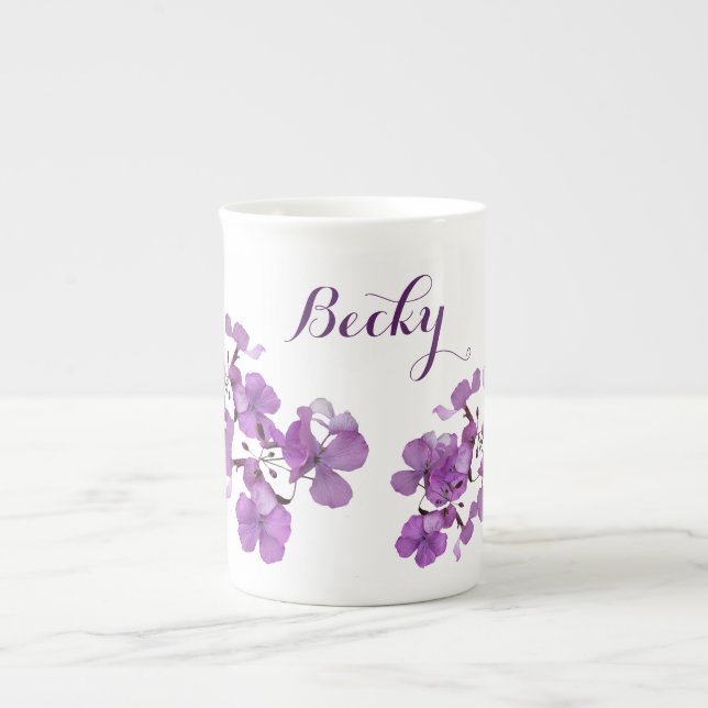 Anpassningsbar Becky namn lila blomster retro stil Benporslin Mugg (Framsidan)
