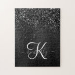 Anpassningsbar Black Glitter Gnistra Monogram Pussel<br><div class="desc">Anpassa enkelt eleganten i trendiget till pussel med söt svart mousserande glitter på en svart,  borstad metallisk bakgrund.</div>