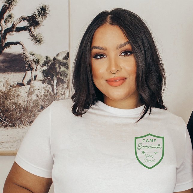 Anpassningsbar Bride Camp Bachelorette Party T Shirt (Skapare uppladdad)