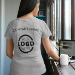 Anpassningsbar Business Corporate Logotyp Employee T Shirt<br><div class="desc">Befordra ditt företag på din t-shirt, vart du än går. Skapa din egen anpassningsbar märkt t-shirt med din egen logotyp. Utskriften kan placeras på framsidan, i fickan och baksidan. Genom att ta med sig säljfrämjande t-shirts med din logotyp på handelsevenemang och andra företagsevenemang kan du känna igen medlemmar i ditt...</div>