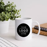 Anpassningsbar Business Logotyp Branded Kaffemugg<br><div class="desc">Anpassningsbarnas dubbelsidiga,  märkeskaffe mugg har en logotyp för professionellen som kan vara personlig. Lägg bara till företagets logotyp i det svarta runda bildutrymmet för platshållare.</div>