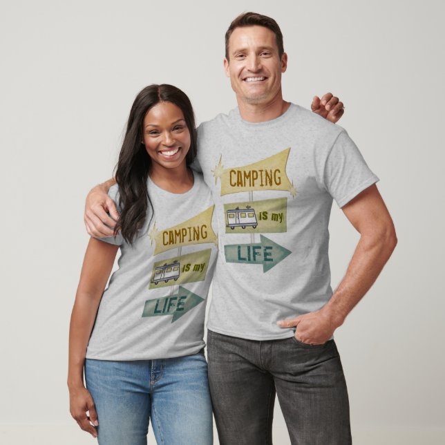 Anpassningsbar Camping Pappa eller annat T-shirt (Unisex)