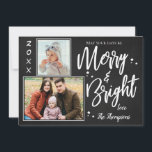 Anpassningsbar Chalkboard MERRY och BRIGHT Multi P Julkort<br><div class="desc">Anpassningsbar Chalkboard MERRY och BRIGHT Multi Photo Helgdag Card. Bakgrund och utrymme för 2 bilder med "MERRY & BRIGHT" skrivet i penselteckensnitt. Skicka ut till familj och vänner den här eleganten, ett enkelt helgdag för färgkort. Kan anpassas helt. Om du vill ha fler anpassningar kan du kontakta mig på mypaperlove2021@gmail.com...</div>