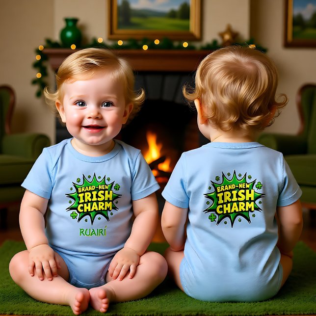 Anpassningsbar charm drop: irländsk edition t shirt (Customizable Charm Drop Irish Edition Baby Bodysuit)