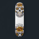 Anpassningsbar Coola Illustrated Döskalle skateboa<br><div class="desc">Coolan illustrerade döskalle skateboard med ro personlig med ditt namn. En djärv påstigning i din ansikte-vibe.</div>
