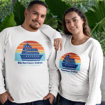 Anpassningsbar Cruise Frakt Sunset Family Resa Lån T Shirt<br><div class="desc">Coola anpassningsbar kryssar i frakt långärmad t-shirts för familjeåterförening eller påsklov resa för Bermuda,  Bahamas eller Karibien. Anpassa dessa söta solskyddsmedel med din familj namn och destination eller år.</div>