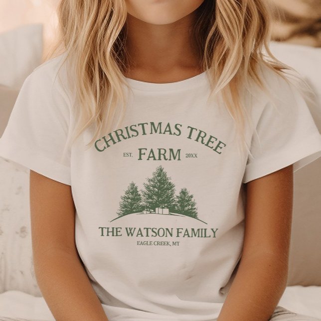 Anpassningsbar Familj Namn Julgran Farm Retro T Shirt (Skapare uppladdad)