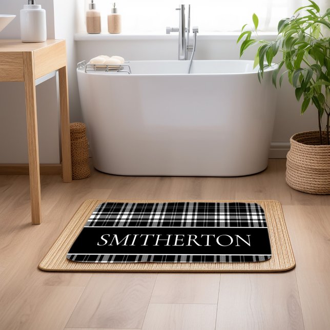 Anpassningsbar Family Namn Black White Buffalo Pla Badrumsmatta (Black and white checkered custom name bathmat)