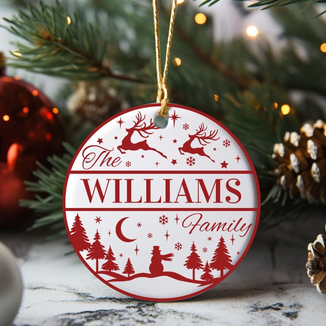Anpassningsbar Family Namn Classic-jultomten Keeps Julgransprydnad Keramik (Custom Family Name Classic Christmas Keepsake Ceramic Ornament. Just add your last name!)