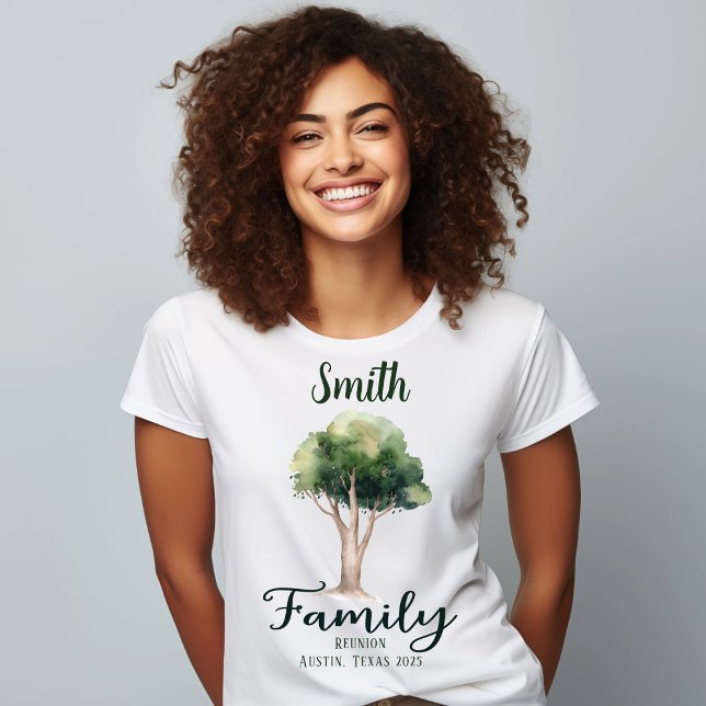 Anpassningsbar Family Nature Träd Reunion T Shirt (Custom matching family reunion shirts with your name. Modern watercolor nature family tree. )