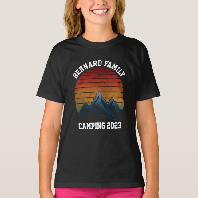 ANPASSNINGSBAR FAMILY REUNION CAMPING SUNSET MOUNT T SHIRT (Framsida)