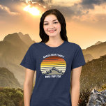 Anpassningsbar Family Reunion Sunset Road Resa Kvi T Shirt<br><div class="desc">Den här coolans vintage i orangen över rocky mountains i naturen gör en underbar bild av en uppsättning skräddarsydda t-shirts för kvinnor med tre blandningar för familjeåterförening, landsväg resa eller sommarsemester. Minneshögtid din helgdag-vecka med matchande T för mamma och syster. Lägg bara till ditt eget efternamn och året med vår...</div>