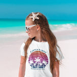 Anpassningsbar Family Vacation Beach Handflatan Tr T Shirt<br><div class="desc">Coola som matchar familjeåterförening,  t-shirts för strandsemester för dina barn till bära på en ökryssning. Det är vackert handflatan träd framför en söt strandsolnedgång. Perfekt anpassningsbar barngarantier för sommaren resa till havs.</div>