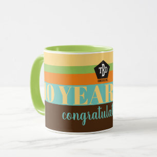 Anpassningsbar färg UNIVERSAL-medarbetare årsdag k Mugg