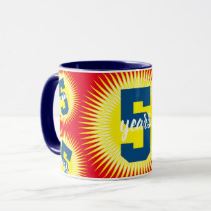 Anpassningsbar färg UNIVERSAL-medarbetare årsdag Mugg