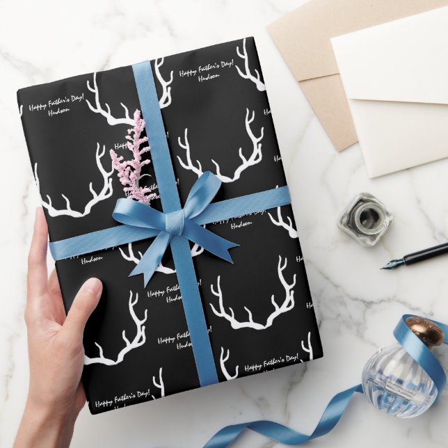 Anpassningsbar för Black and White Rustic Antlers Presentpapper (Gifting)