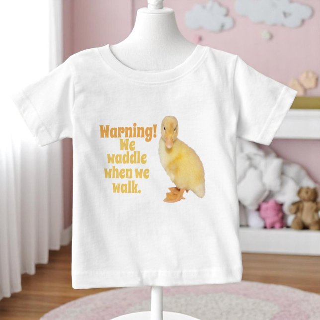 Anpassningsbar för fingeravtrycksprofil för pekarp t-shirt (tee shirt front with duckling and template text)