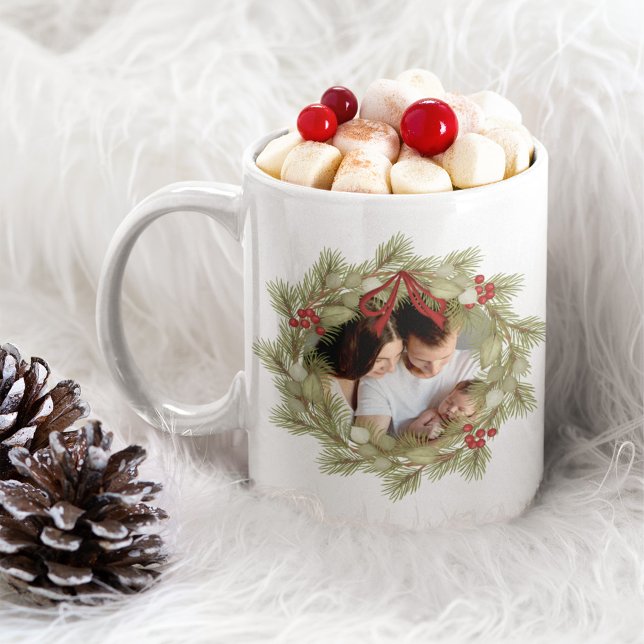 Anpassningsbar för julkrans kaffemugg (Elegant Christmas photo wreath custom coffee mug. )