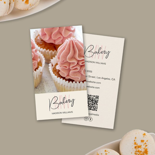 Anpassningsbar för Logotyp i bakery Monogram Photo Visitkort (Bakery Monogram Logo Custom Photo QR Cream Business Card)