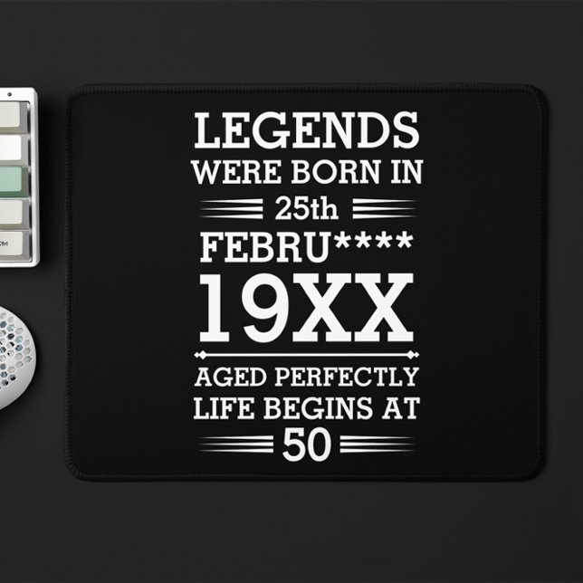 Anpassningsbar förklarades vid månatlig ålder musmatta (Skapare uppladdad)