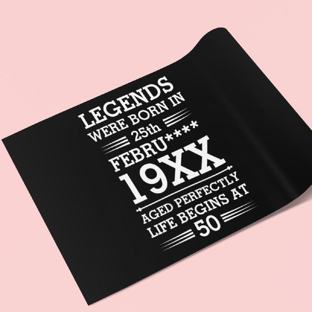 Anpassningsbar förklarades vid månatlig ålder presentpapper (Skapare uppladdad)