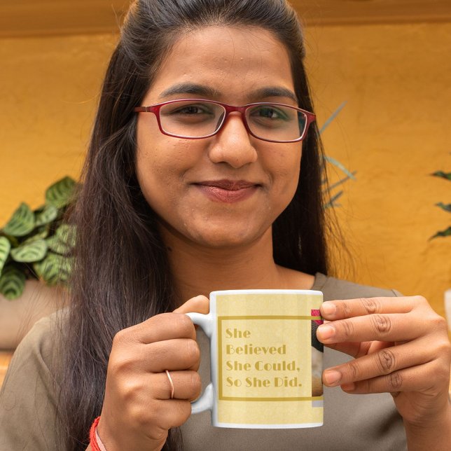 Anpassningsbar Fotoinspirationsgåvor för Gult av k Kaffemugg (Custom Photo Inspirational Gifts for Women)