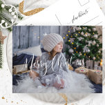 Anpassningsbar, fotoövertäckning av God jul-skript Helg Vykort<br><div class="desc">Elegant och enkelt vykort för anpassningsbar av foto med vackert "God jul"-fotoöverlägg i modern bildgrafi, med möjlighet att "flytta och dra" till valfri plats för att kostym fotot genom att välja att anpassa ytterligare och använda redigeraren verktyg, med länkknappen i slutet av malltextrutorna. Välj bara "front" lagrar från lagrar-menyn, där...</div>