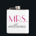 Anpassningsbar, fru Bröllop Flask | Bidragsgåvor Fickplunta<br><div class="desc">Anpassa den här snyggten med den framtida fru Gift efternamn. Perfektens gåva till en bachelorettfest! Rosa för magenta av BrightStor-hett och kol-grått-färg kan anpassas med hjälp av funktionen Anpassa den.</div>