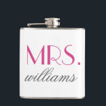 Anpassningsbar, fru Bröllop Flask | Bidragsgåvor Fickplunta<br><div class="desc">Anpassa den här snyggten med den framtida fru Gift efternamn. Perfektens gåva till en bachelorettfest! Rosa för magenta av BrightStor-hett och kol-grått-färg kan anpassas med hjälp av funktionen Anpassa den.</div>
