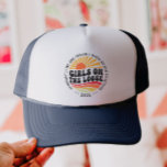 Anpassningsbar Girls Resa Group Matching Summer Va Keps<br><div class="desc">Anpassningsbarna "Flickor på Loose" t-shirt är perfektens uniform för dina 2025 flickor resa,  bachelorettbash eller helg. Den här garantin är perfekt för gruppfoton,  strandpromenader,  vin-turer eller bara orsakar lite kaos i snyggten.</div>