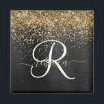 Anpassningsbar Glitter Black Gnistra Monogram Magnet<br><div class="desc">Anpassa enkelt den här eleganten av trendig med magnet-design med söt guld mousserande glitter på en svart,  borstad metallisk bakgrund.</div>