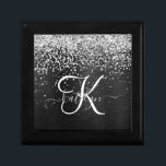 Anpassningsbar Glitter Black Gnistra Monogram Minnesask<br><div class="desc">Anpassa enkelt den här eleganten av trendig-presentboxen med söt silver mousserande glitter på en svart,  borstad metallisk bakgrund.</div>