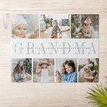 Anpassningsbar Grandma 7 Foto Grandchildren Collag Pussel<br><div class="desc">Kan du inte vara tillsammans? Ge en älskad mormor med det här fotokollagepusslet med sju värdefulla foton av hennes barnbarn,  tillsammans med deras namn eller ett anpassningsbar i mitten.</div>