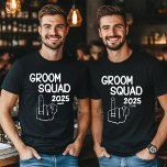 Anpassningsbar Groom Squad Shirt - Funny Bachelor  T Shirt<br><div class="desc">Gå med brudgummen i stil med den här djärva och roliga servoskjortan! Anpassa det till bröllop eller party för ett unikt drag. Perfekt för marskalkar,  bästa manliga gåvor och oförglömliga firande före bröllop.</div>