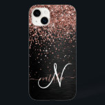 Anpassningsbar Guld Glitter Svarta Gnistran Monogr<br><div class="desc">Anpassa enkelt den här eleganten i trendig med -fodral med söt ro guld mousserande glitter på en svart,  borstad metallisk bakgrund.</div>