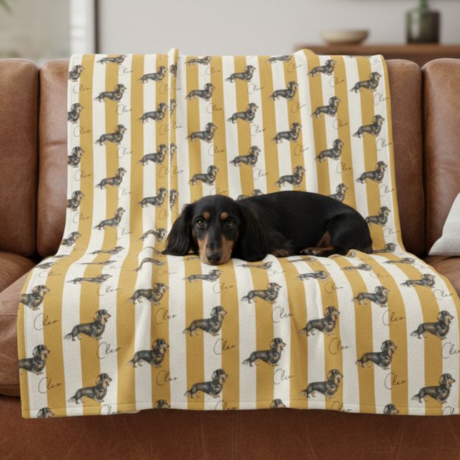 Anpassningsbar Gult Rand Dachshund Pet Namn Fleecefilt (Get cozy with this "Custom Yellow Stripe Dachshund Pet Name Fleece Blanket"!)