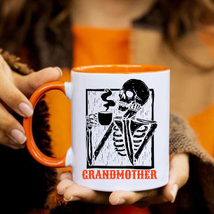 Anpassningsbar Halloween Grandmor skeleton drink Mugg