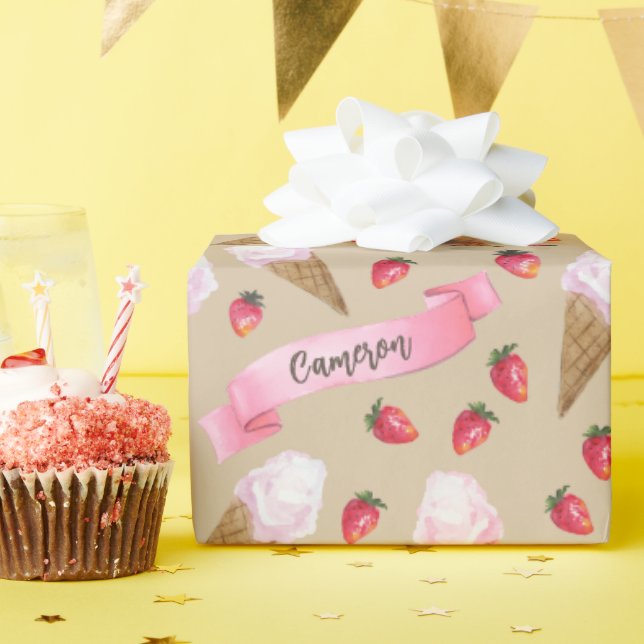 Anpassningsbar Hand-Illustrated Strawberry Ice Cre Presentpapper (Födelsedagsfest)